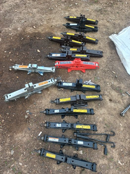 Домкрат тойота комплект