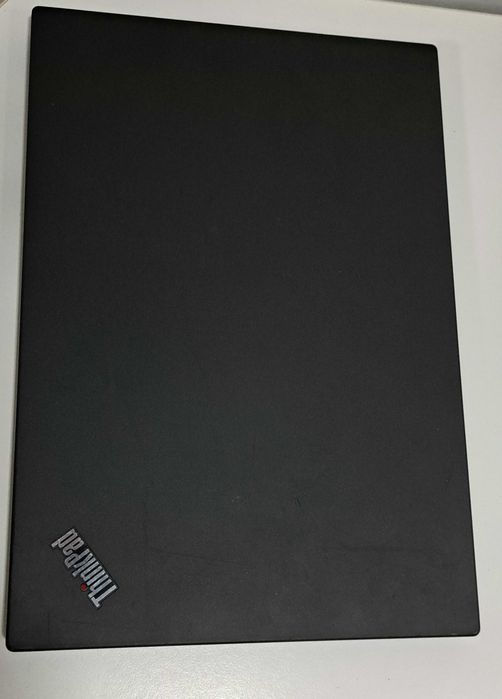 Laptop Lenovo T490 - defect