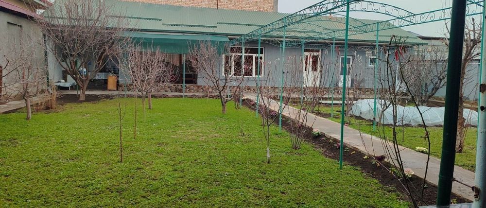 Учхоз, Алишеробод, Продаётся дом по цене земельного участка