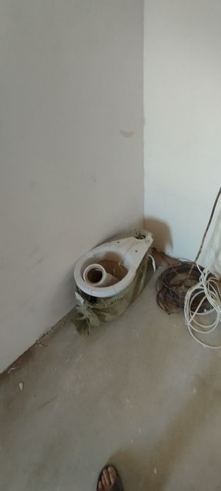 Унитаз строительные