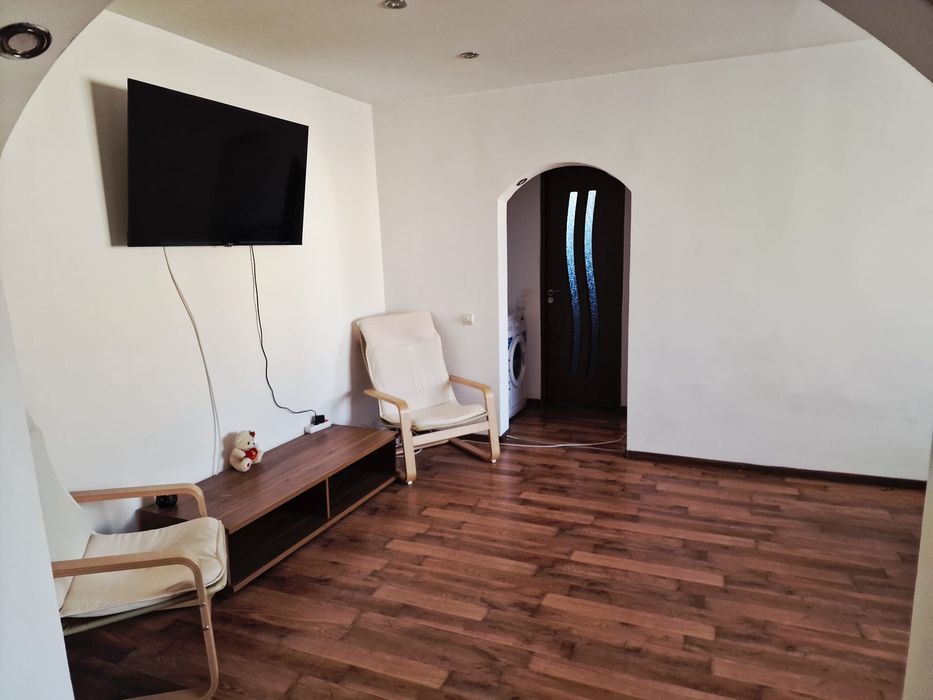 Închiriez apartament zona centrala ALEXANDRIA