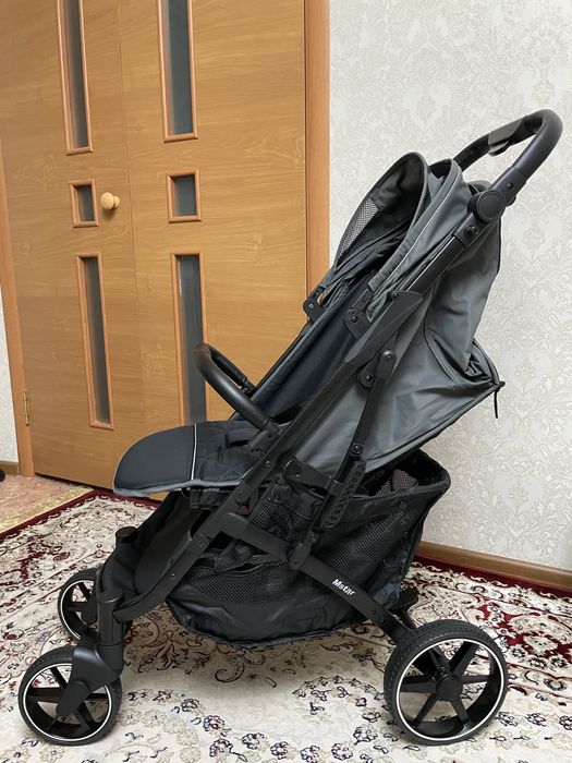 Коляска прогулочная