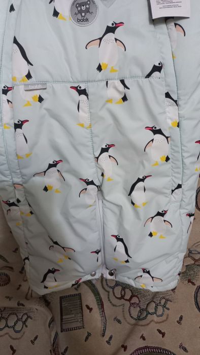 Продам детский  зимний комбинезон