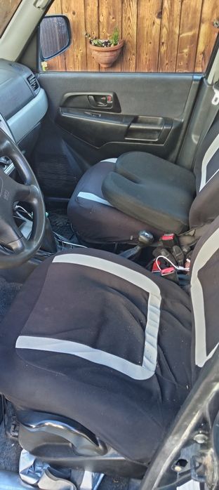 Mitsubisi pajero pinin