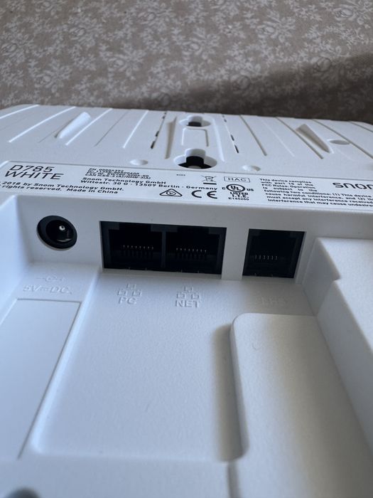 Офисный IP телефон SNOM