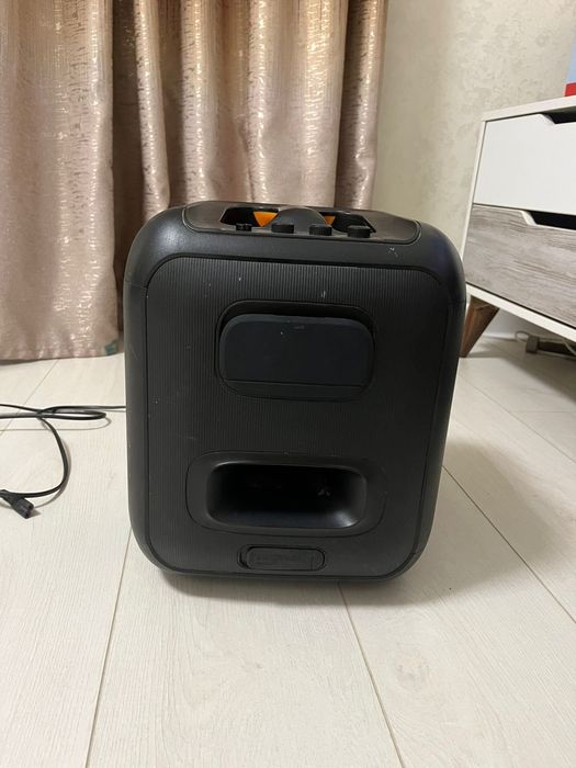 Клонка JBL party box