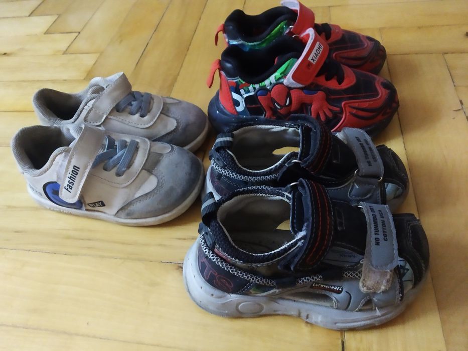 Продам обувь для мальчиков