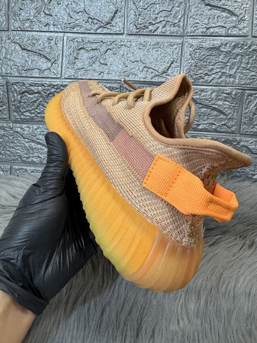 Yeezy 350 v2 Clay Pk Premium