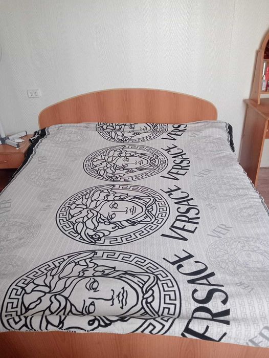 Продам стол, стулья, диван, кровать