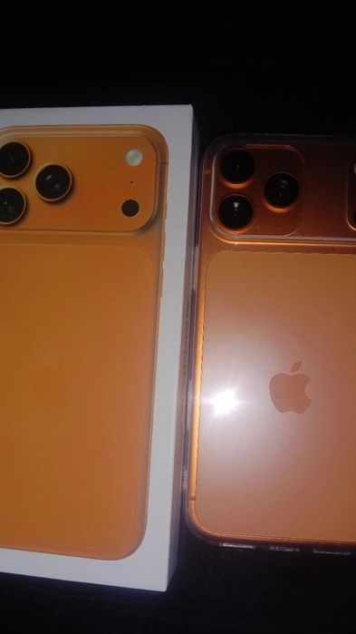 Продам айфон 17 про Макс память 256 телефон новый