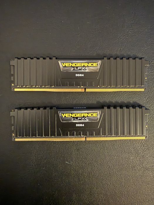 DDR4 Corsair Vengeance 2x8Gb 3200mhz