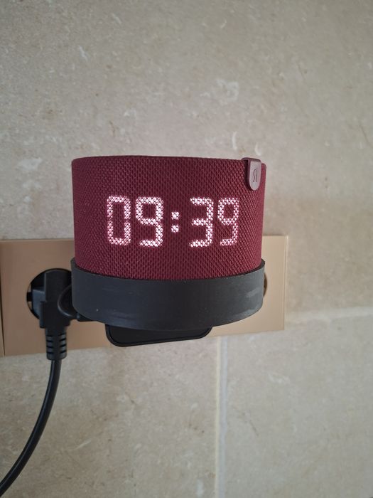 Продам Алису с подставкой