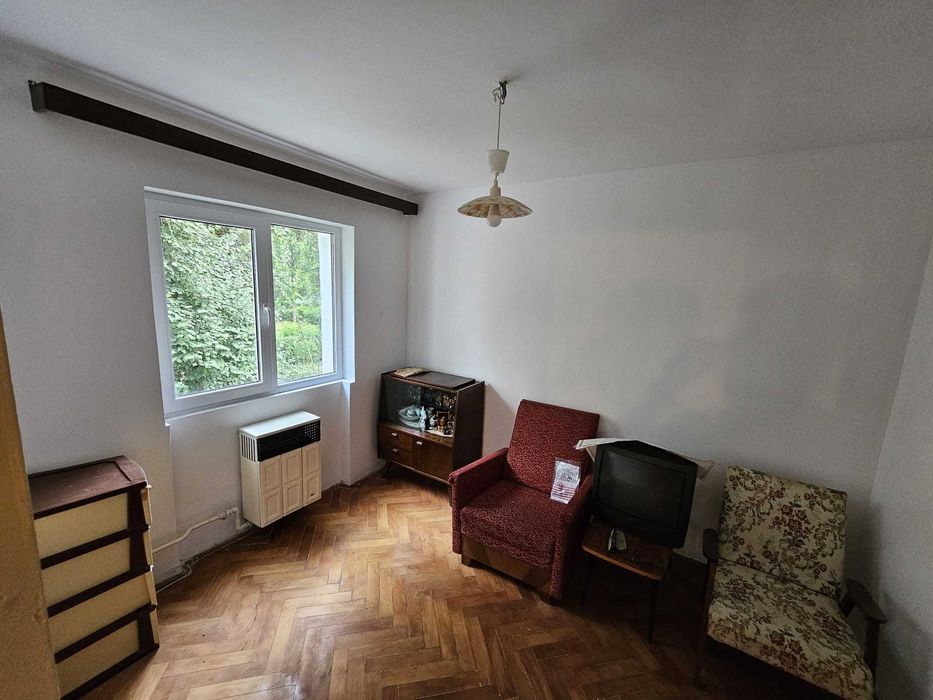 Vand apartament 3 camere in Ludus