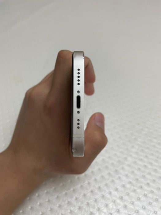 Iphone 12 white в хорошем состоянии