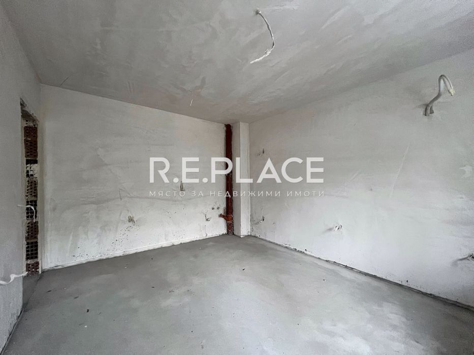 Продава се Тристаен апартамент в Варна, Колхозен пазар - 77 кв.м за 1800 €/кв.м - Снимка #2