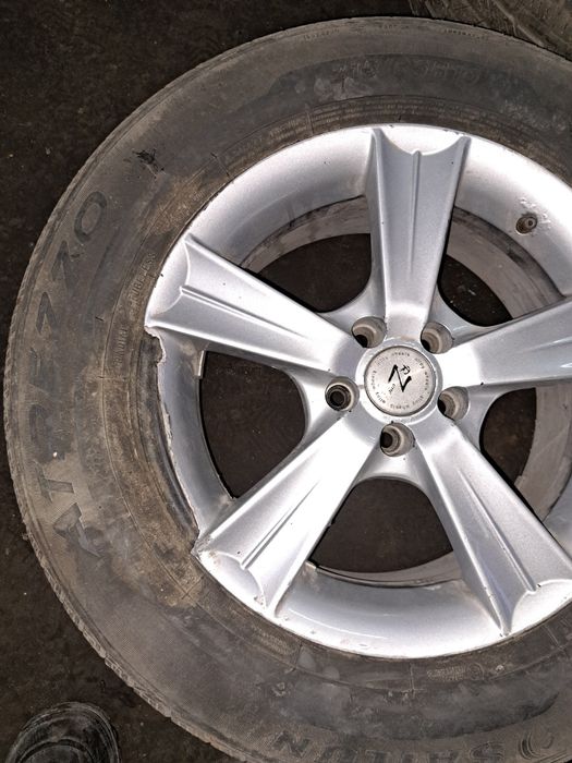 Шины с дисками 215-65R16