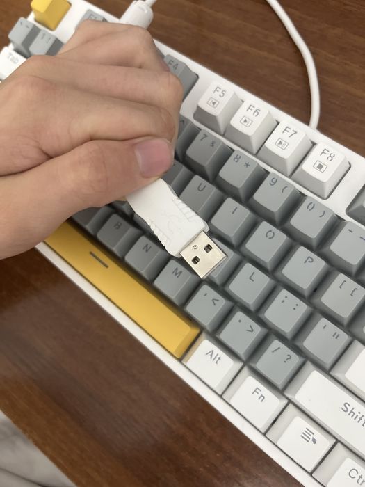 Клавитура механическая