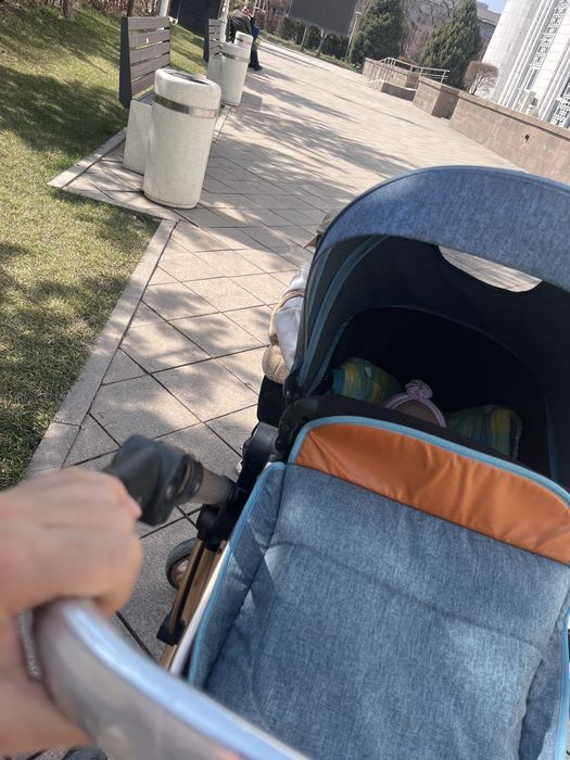 Коляска в хорошем состоянии