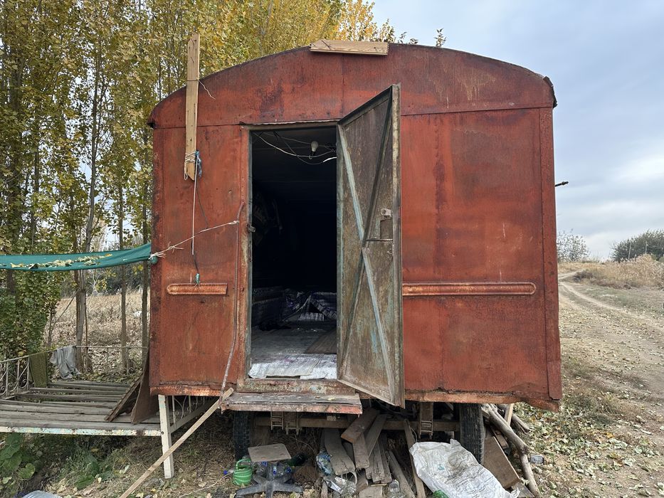 Vagon sotiladi 1400$