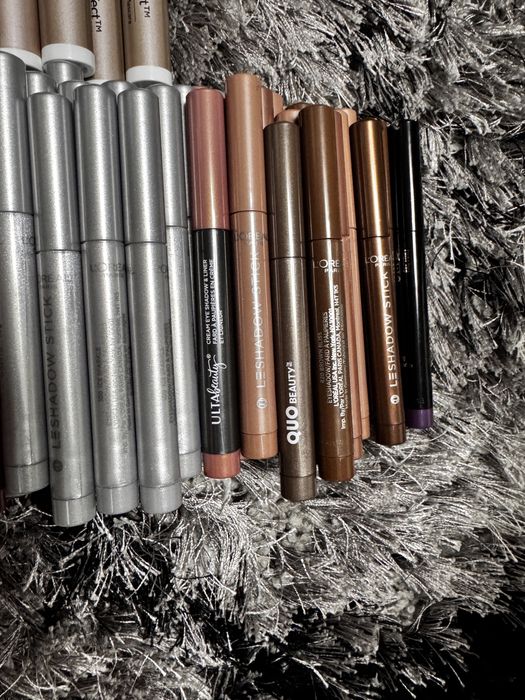 rujuri/ crieioane/ machiaje