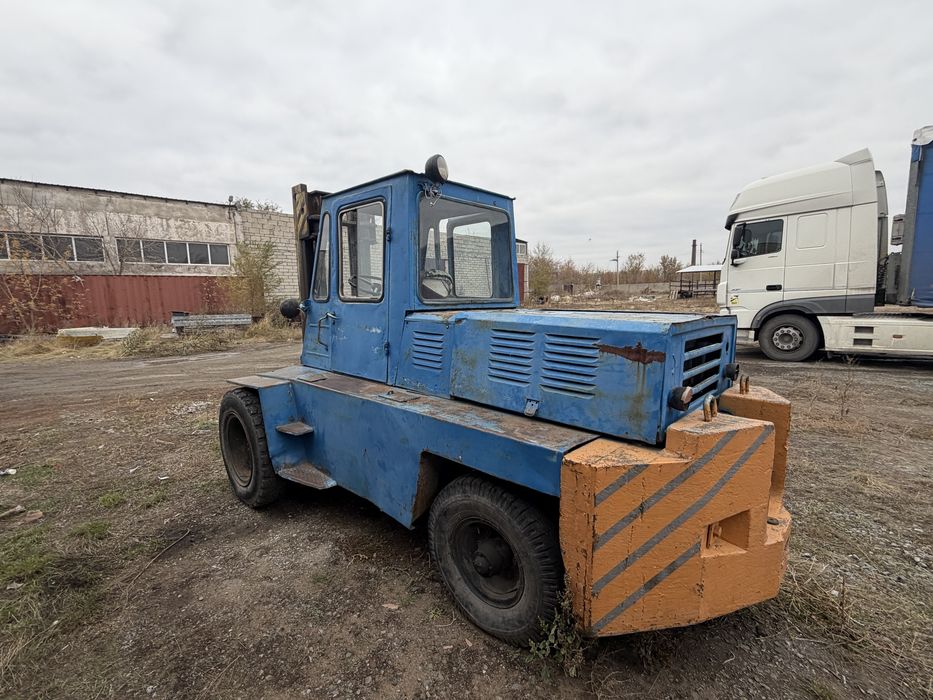 Вилочный погрузчик 5 тонный