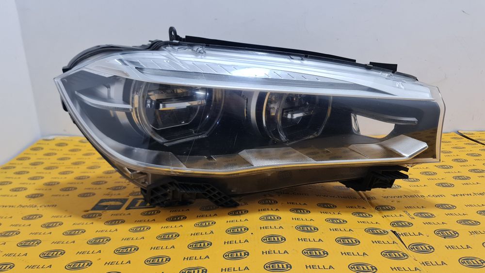 Far dreapta full led adaptiv BMW x5 f15 x6 f16 3 calculatoare