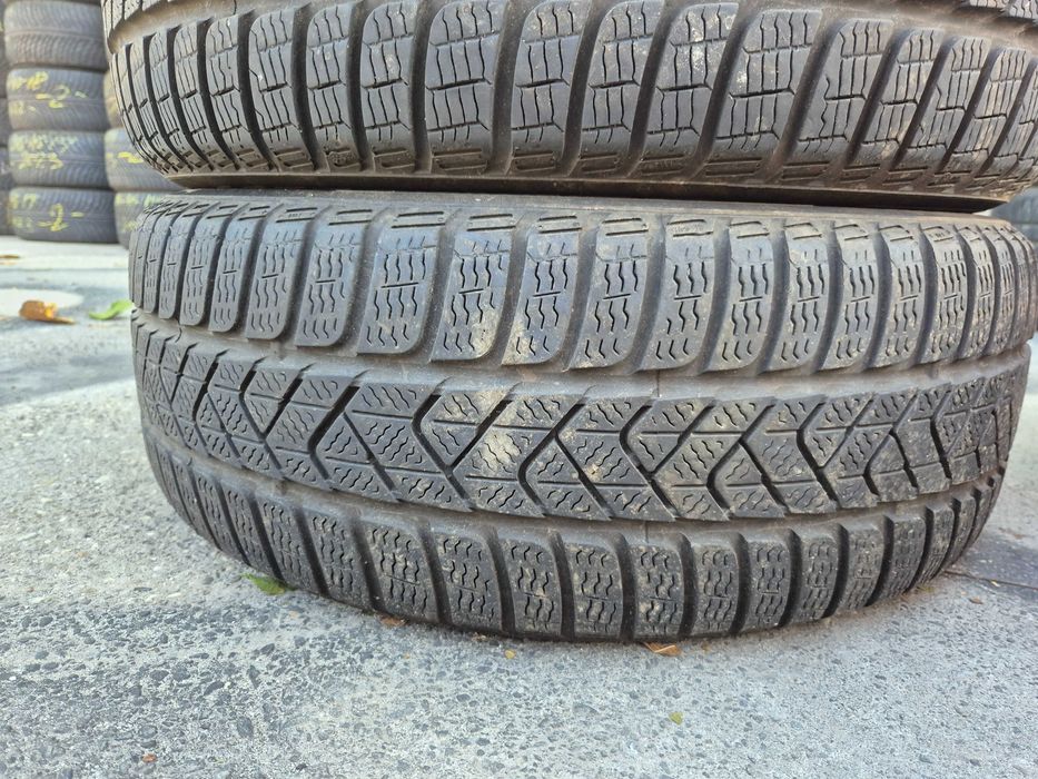 2 Anvelope de IARNA - 215/55/17 94H - PIRELLI Seal Inside - CA NOI - DOT 2023 !
