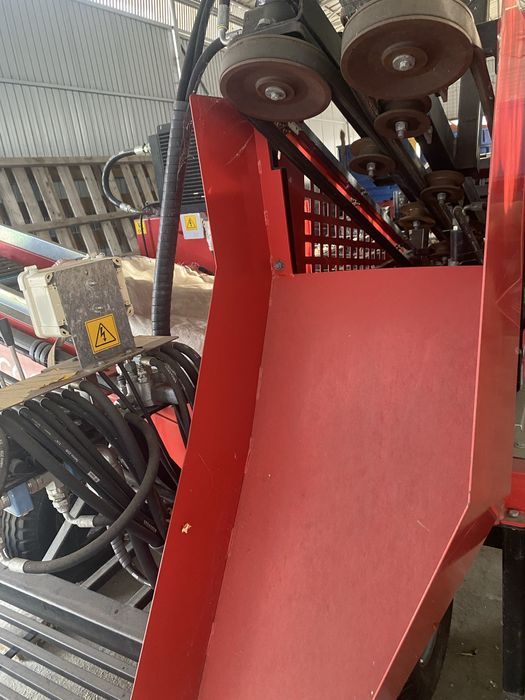 Recoltat usturoi JJ BROCH