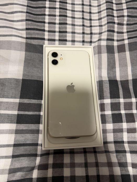 iPhone 11 в отлично състояние
