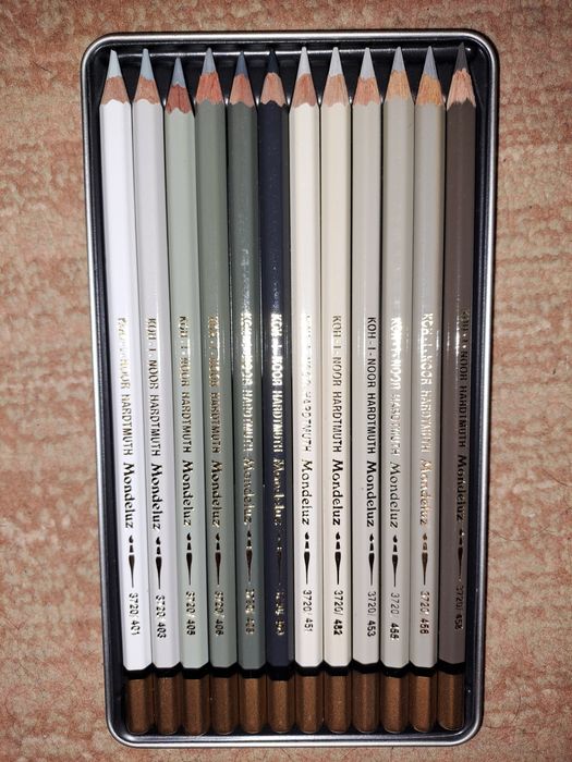 Моливи Mondeluz (сиви, черни и бели)