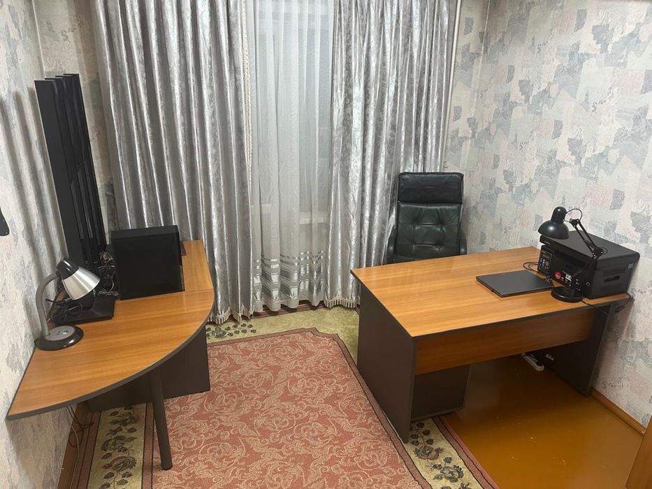 Продам офисную мебель!