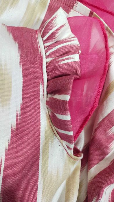 Qiz bolalar uchun adras ko'ylak kastyumi bilan