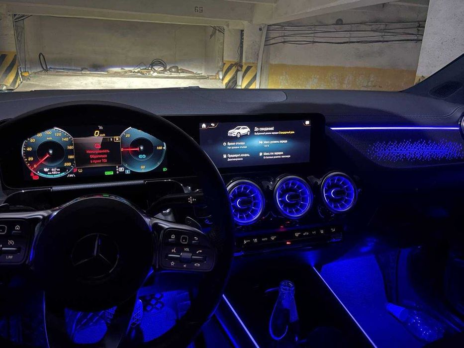 продаётся Mercedes-Benz EQA 300