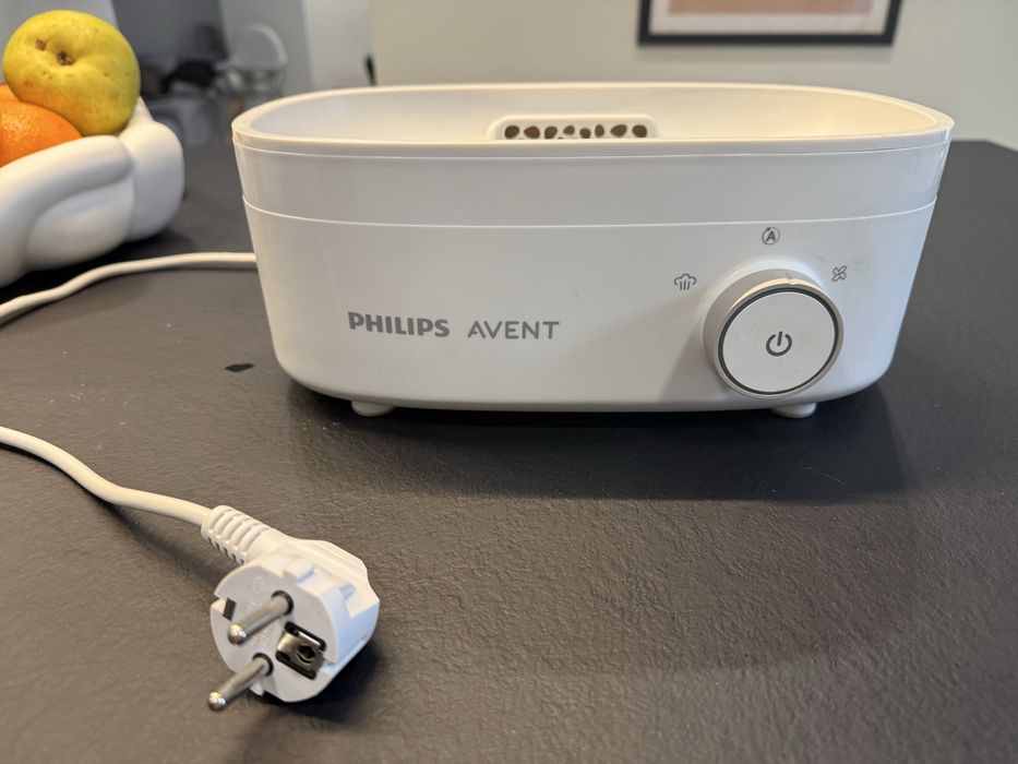 Стерилизатор за шишета с изсушаване Philips Premium