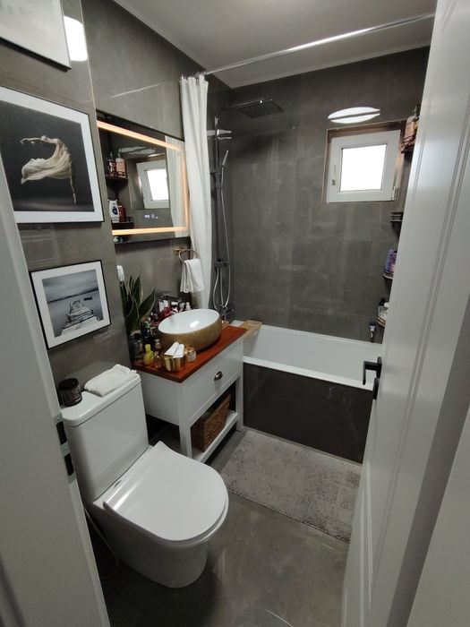 Apartament 4 camere-Zona centrală