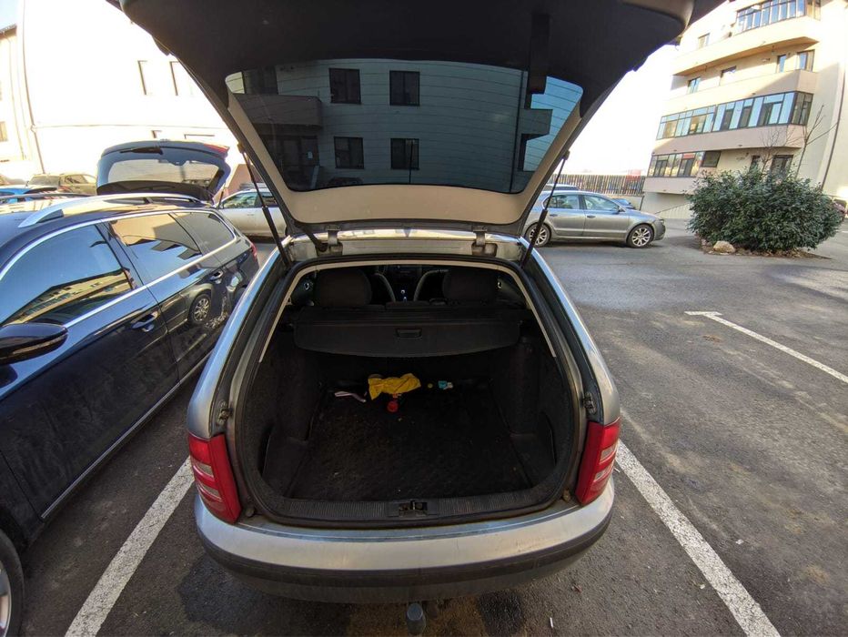 Piese din dezmembrari Skoda Fabia combi, gri, 1.4i, 75CP tip motor BBY