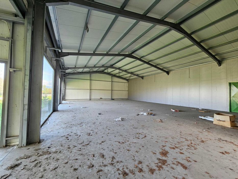 Продава се промишлена сграда от 1.100m2 Елефтеруполис КАВАЛА код 4699