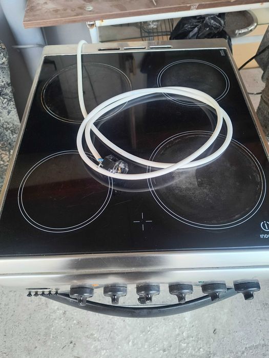 Готварска печка  INDESIT