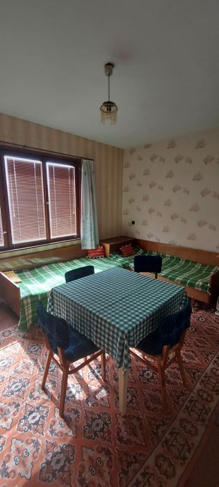 Продавам етаж от къща село Давидково