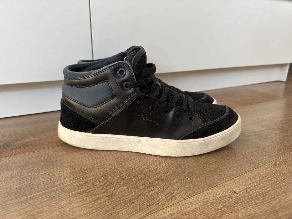 Calvin Klein леки високи обувки