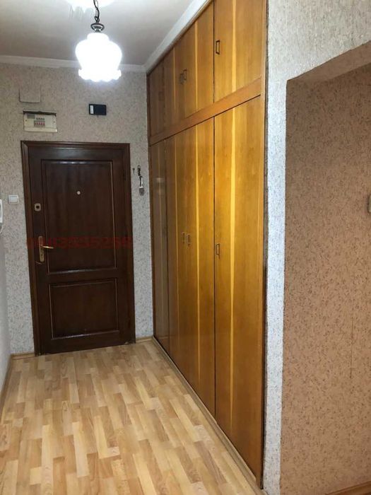 Дава се под наем Тристаен апартамент в Нова Загора - 79 кв.м за 280.5 € - Снимка #1