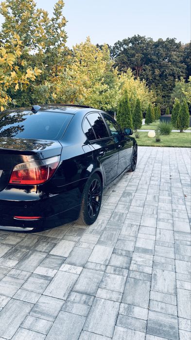BMW 5 Series 0 — imagine 3