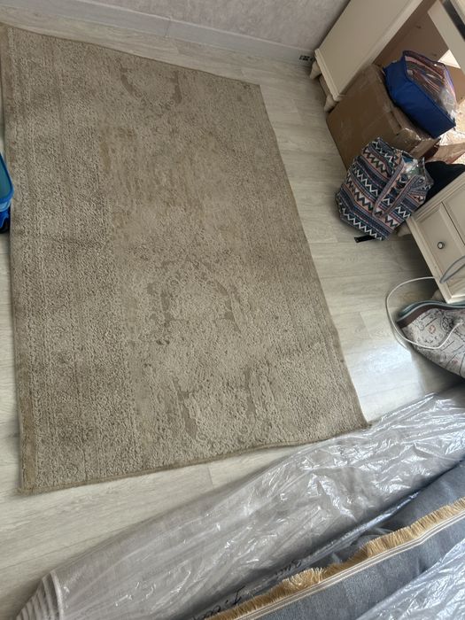 Продам б/у ковры