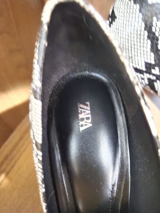 Продам туфли Zara