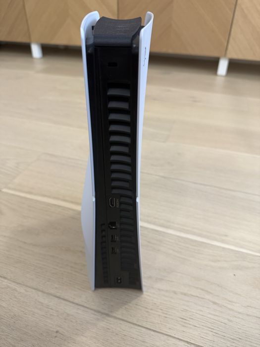 Consolă Sony PlayStation 5 (PS5) Slim Disc Edition 1TB (Model CFI-2116) – GARANTIE EMAG SEP 2028