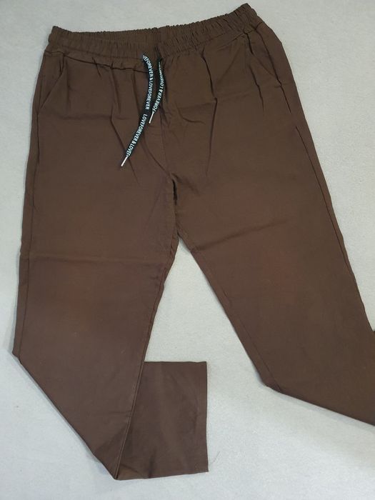 Дамски панталони и клинове.