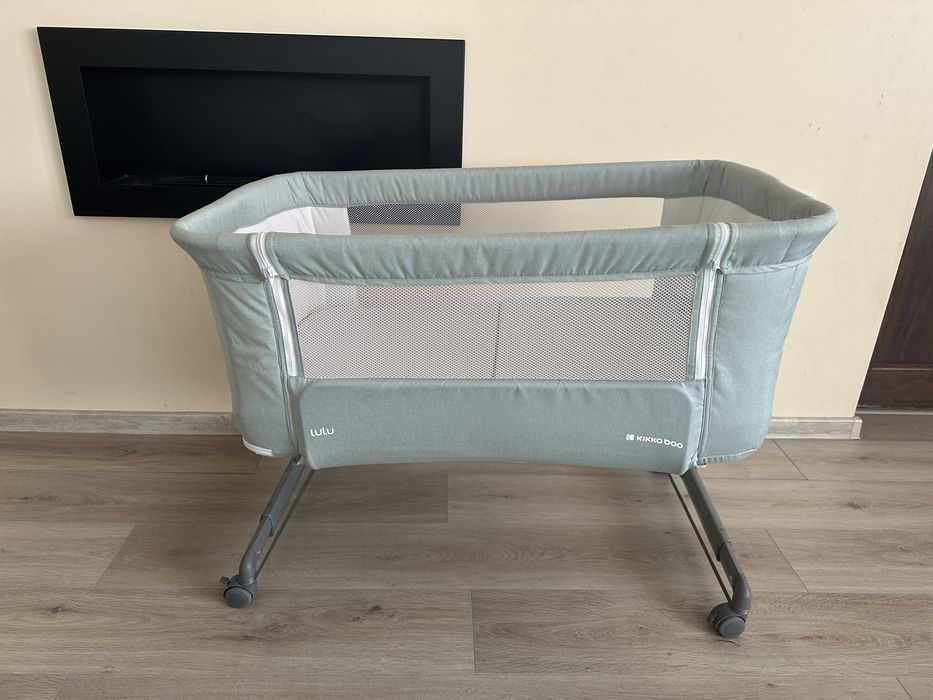 Кошара next to me