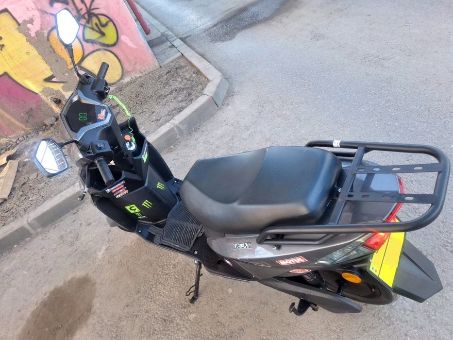 Scuter Electric Fab. 2025 / 50 kh / 70 km Autonomie