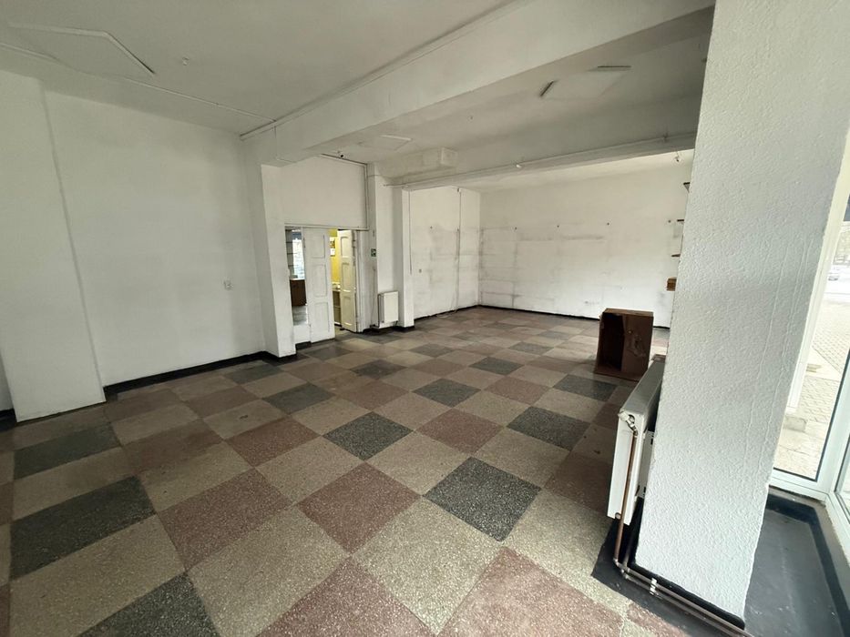 Inchiriez spatiu comercial