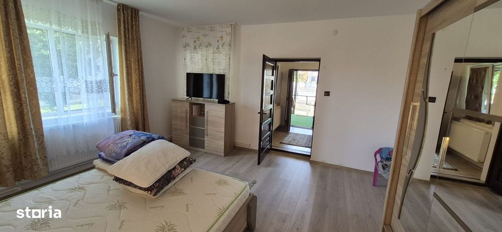 Casă + anexă gospodărească de vânzare – Gârdani, Maramureș